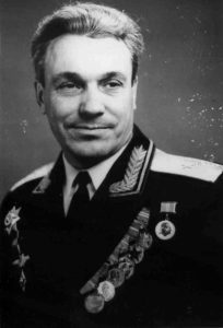 Алексeнцев Валентин Васильевич